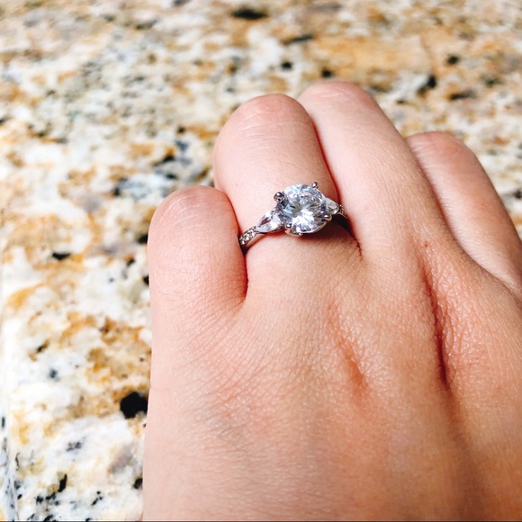 NEW Sterling Silver Diamond Engagement Ring (CZ) - Picture 2 of 11